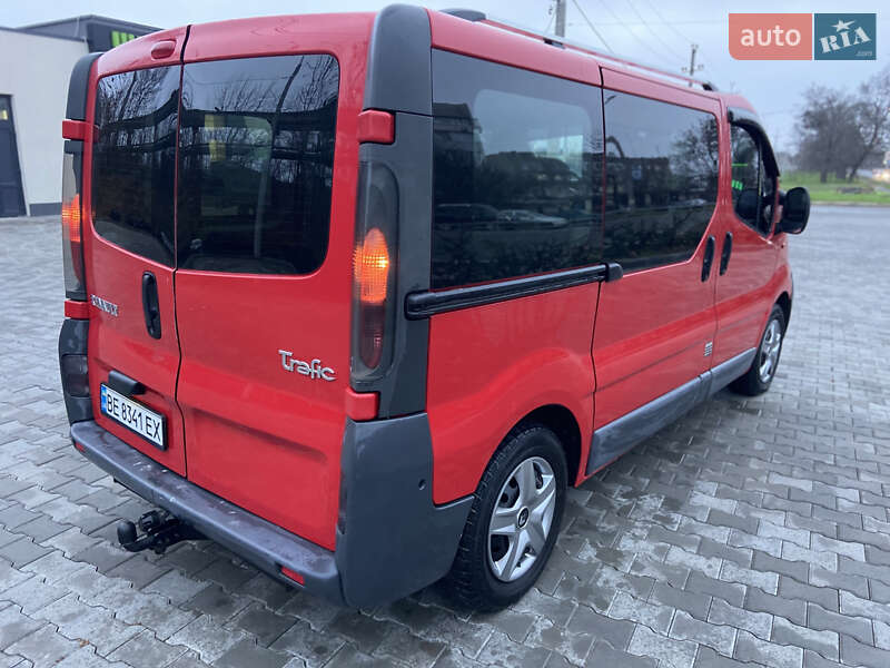 Минивэн Renault Trafic 2004 в Николаеве фото 4 Минивэн Renault Trafic 2004 в Николаеве
