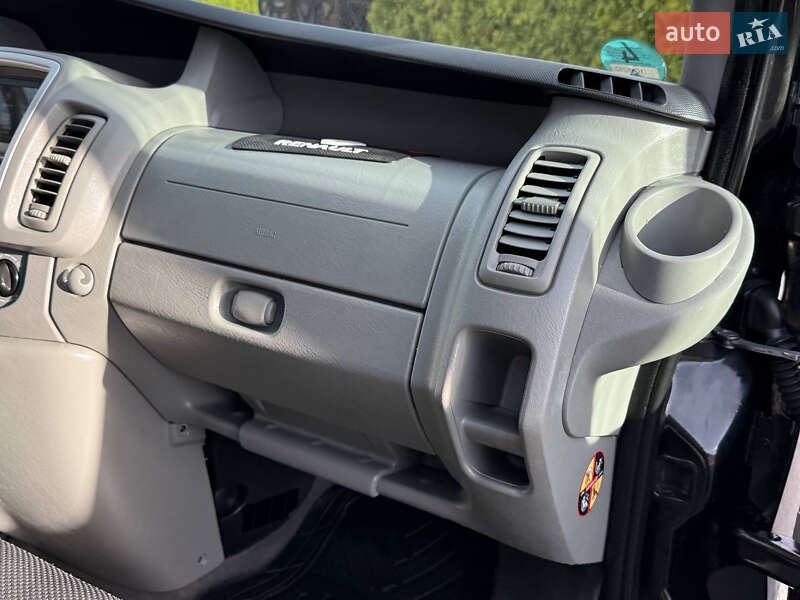 Мінівен Renault Trafic 2014 в Стрию фото 36 Мінівен Renault Trafic 2014 в Стрию