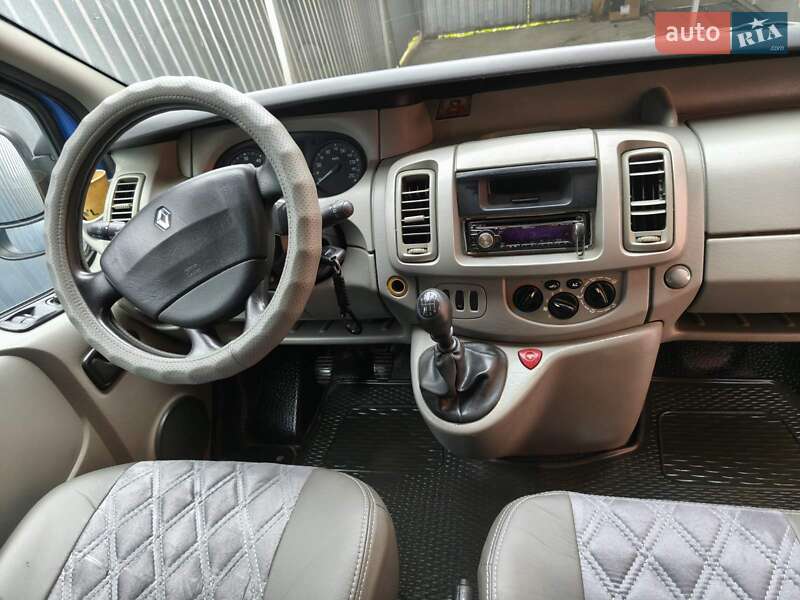 Минивэн Renault Trafic 2007 в Корюковке