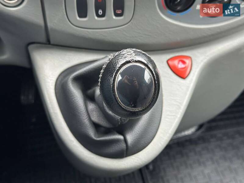 Минивэн Renault Trafic 2011 в Киеве