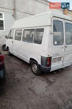 Минивэн Renault Trafic 1988 в Запорожье