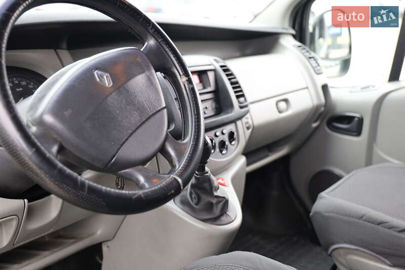 Мінівен Renault Trafic 2009 в Луцьку