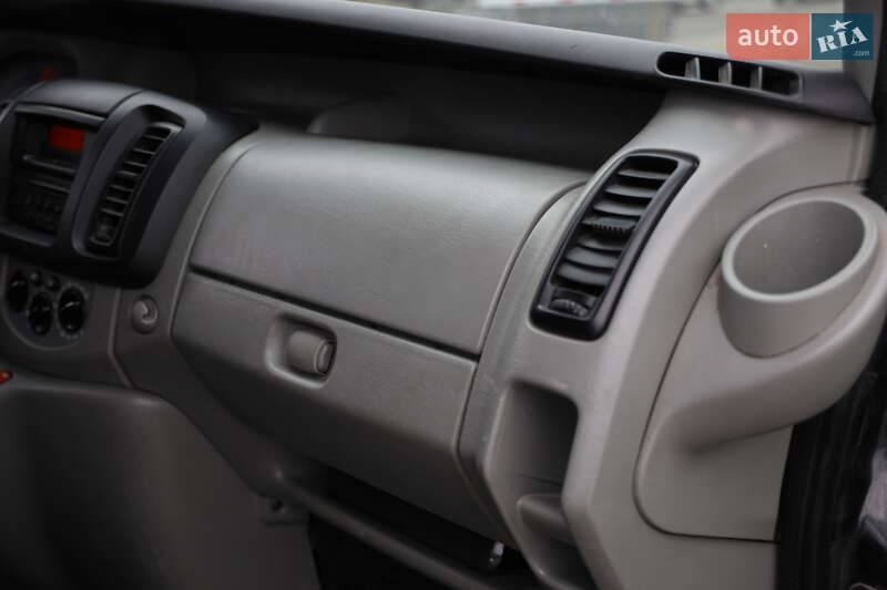 Мінівен Renault Trafic 2009 в Луцьку