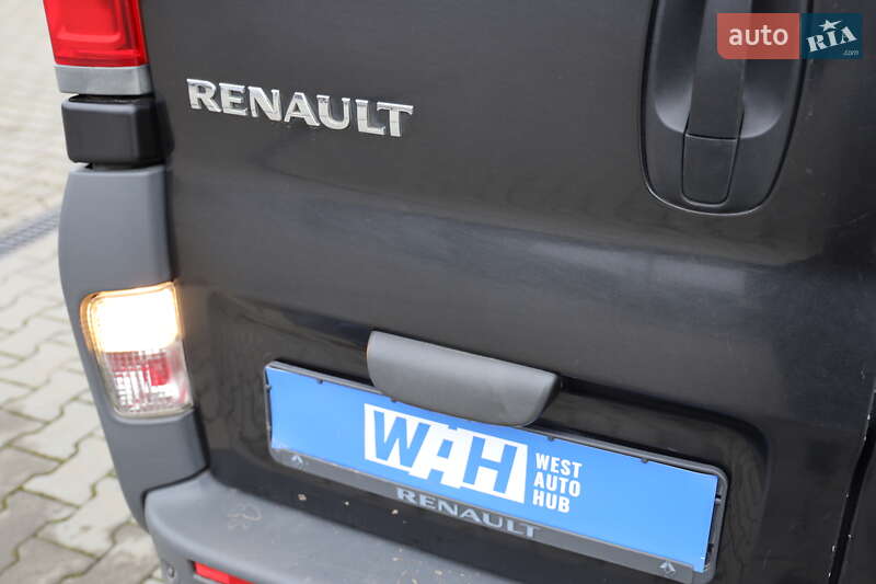 Мінівен Renault Trafic 2009 в Луцьку