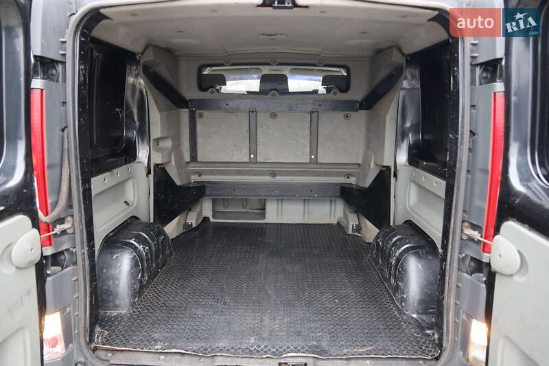 Мінівен Renault Trafic 2009 в Луцьку