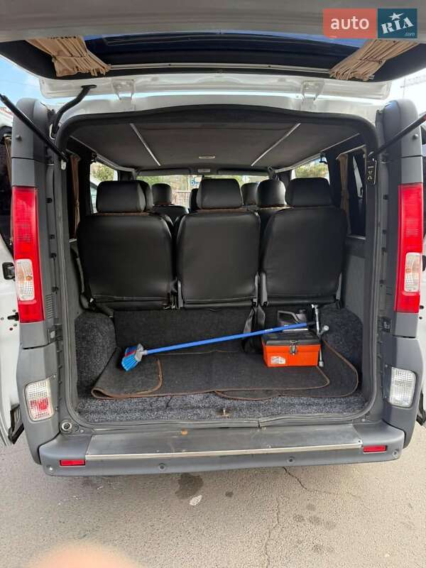 Мінівен Renault Trafic 2011 в Одесі фото 10 Мінівен Renault Trafic 2011 в Одесі