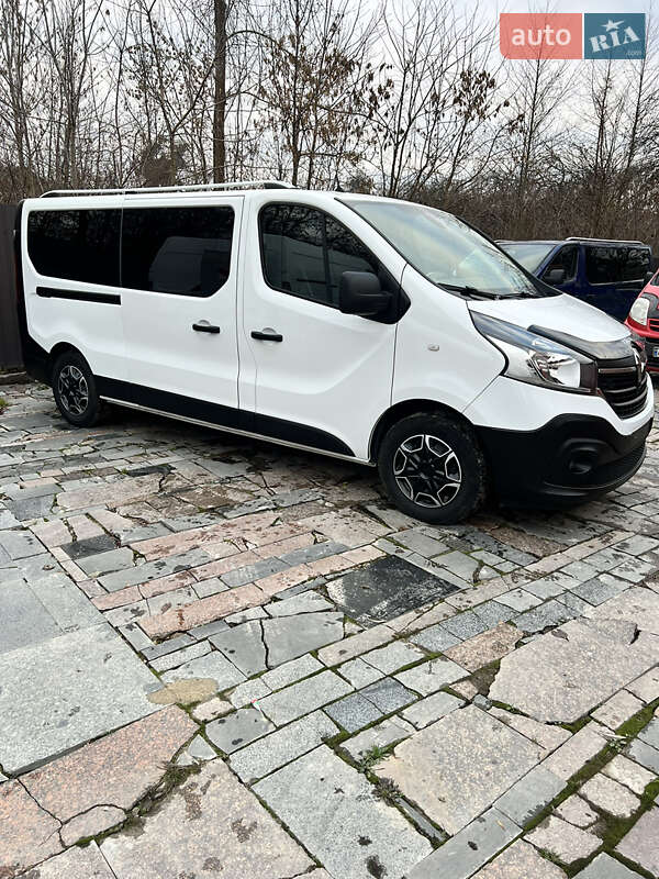 Минивэн Renault Trafic 2021 в Коростене