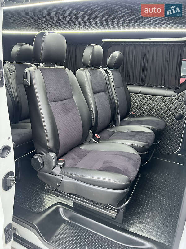 Минивэн Renault Trafic 2021 в Коростене