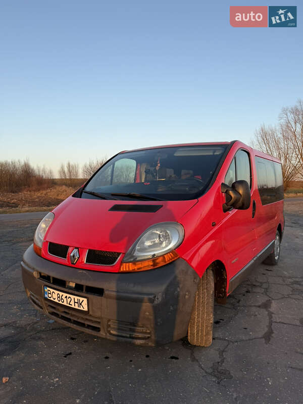 Мінівен Renault Trafic 2002 в Яворові