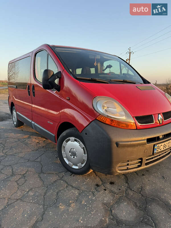 Мінівен Renault Trafic 2002 в Яворові