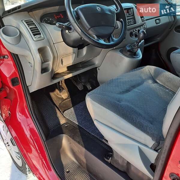 Грузопассажирский фургон Renault Trafic 2010 в Полтаве