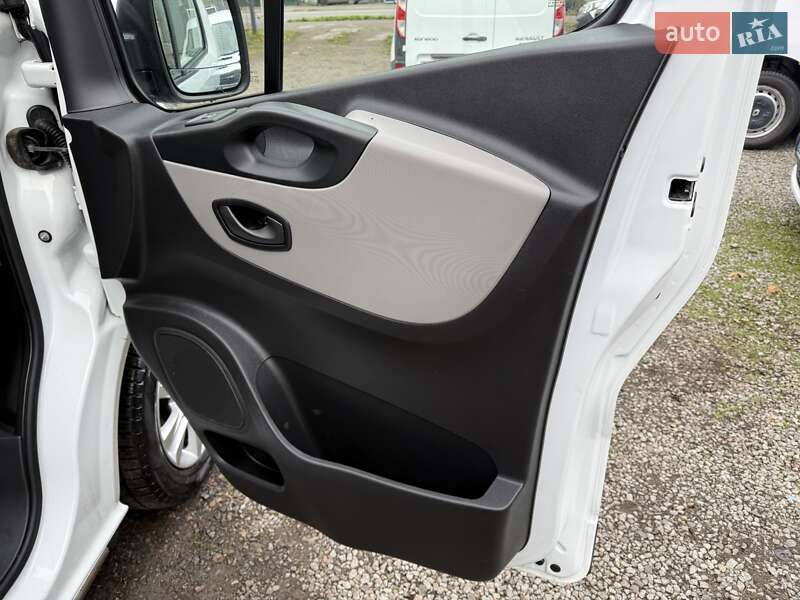 Грузопассажирский фургон Renault Trafic 2018 в Одессе фото 28 Грузопассажирский фургон Renault Trafic 2018 в Одессе