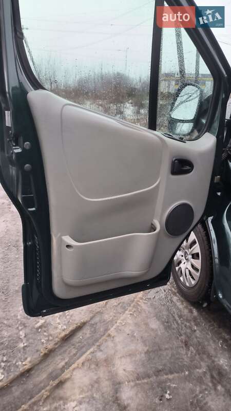 Минивэн Renault Trafic 2006 в Павлограде фото 11 Минивэн Renault Trafic 2006 в Павлограде