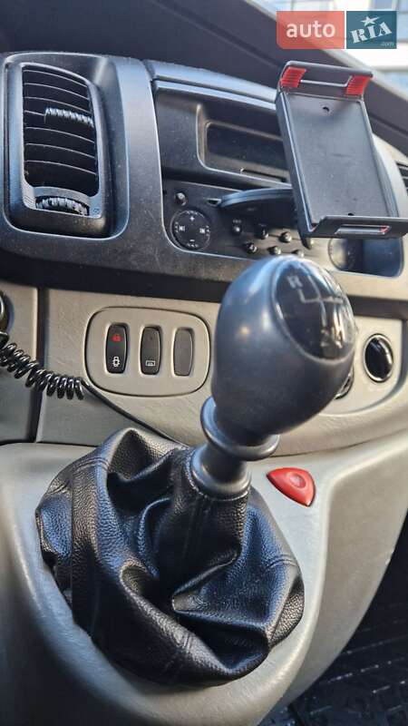 Мінівен Renault Trafic 2010 в Самборі