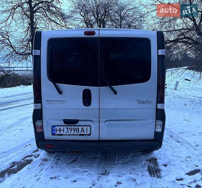 Минивэн Renault Trafic 2004 в Подольске