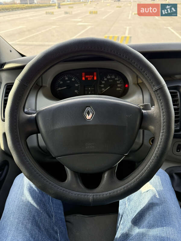 Минивэн Renault Trafic 2005 в Львове