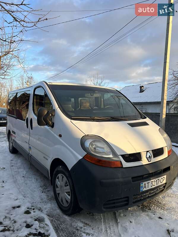Минивэн Renault Trafic 2004 в Коломые