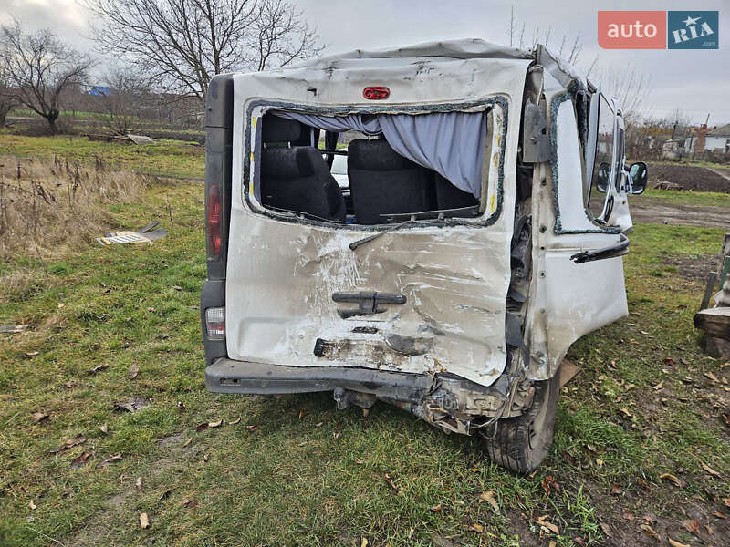 Минивэн Renault Trafic 2004 в Монастырище