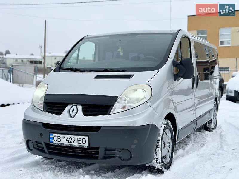 Минивэн Renault Trafic 2011 в Ровно