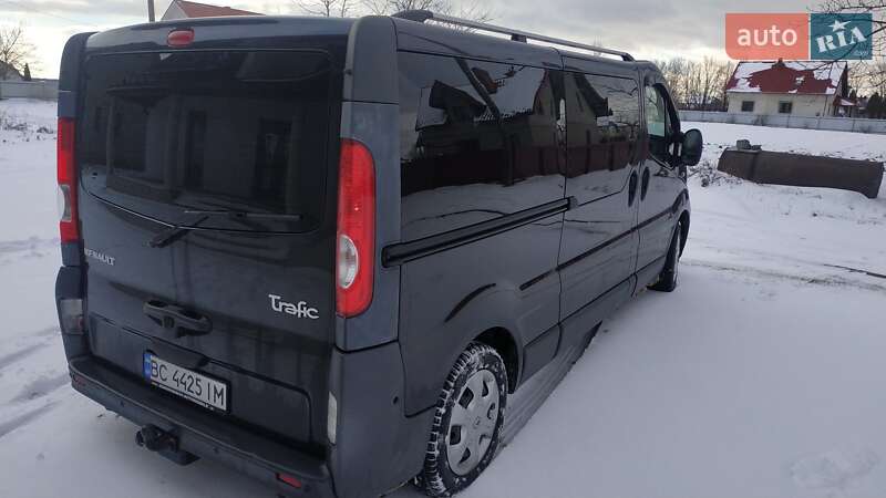 Мінівен Renault Trafic 2011 в Новояворівську