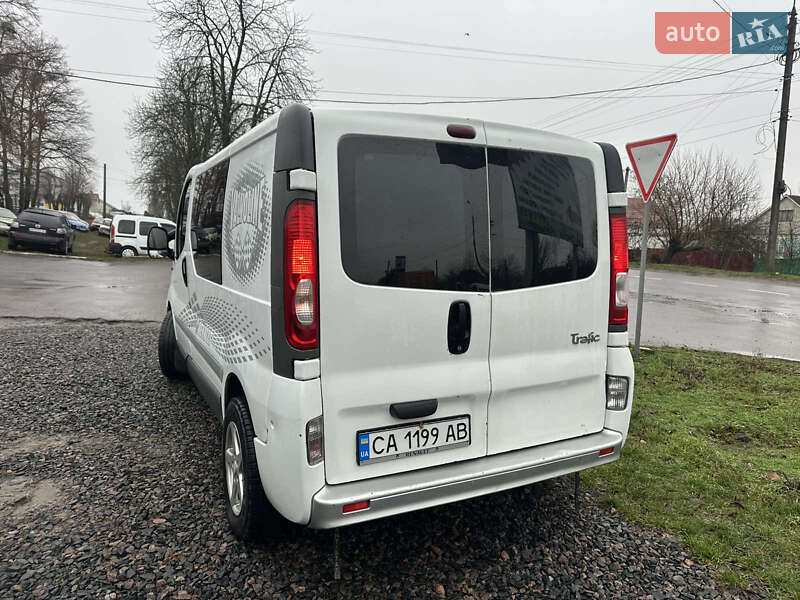 Минивэн Renault Trafic 2006 в Шполе