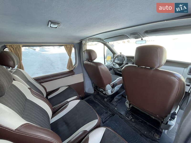 Минивэн Renault Trafic 2002 в Здолбунове