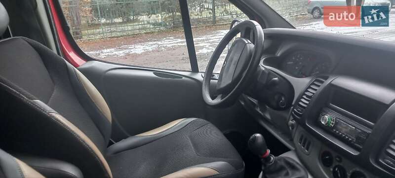 Минивэн Renault Trafic 2006 в Львове