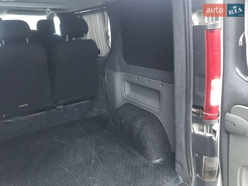 Минивэн Renault Trafic 2007 в Каменец-Подольском