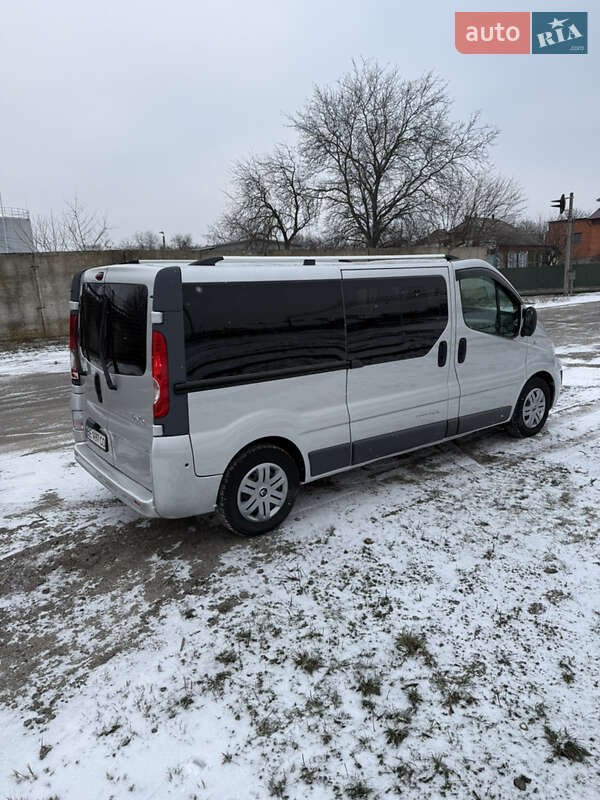 Минивэн Renault Trafic 2008 в Миргороде
