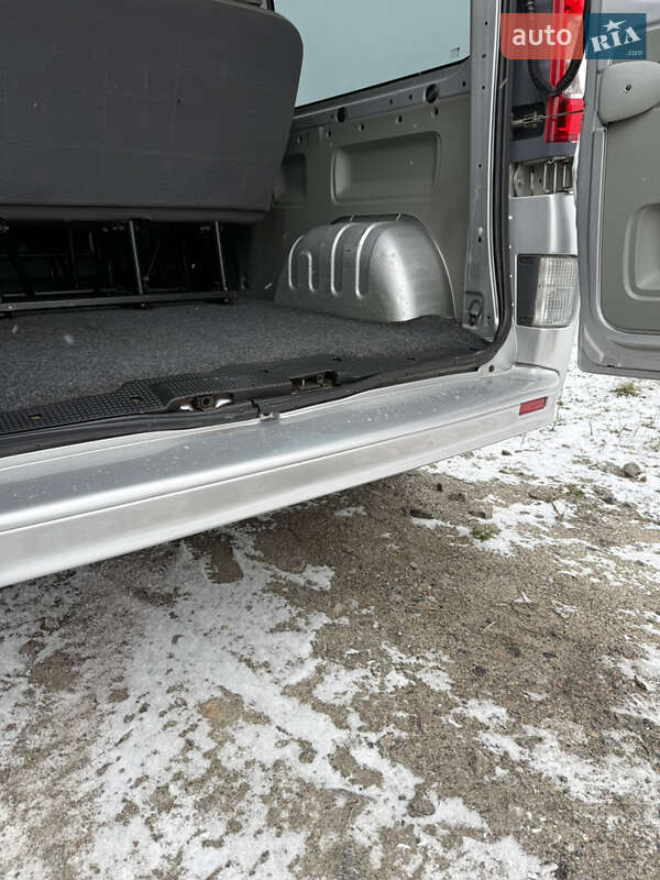 Минивэн Renault Trafic 2008 в Миргороде