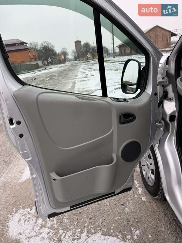 Минивэн Renault Trafic 2008 в Миргороде