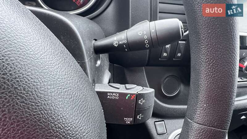 Микроавтобус грузовой (до 3,5т) Renault Trafic 2020 в Днепре