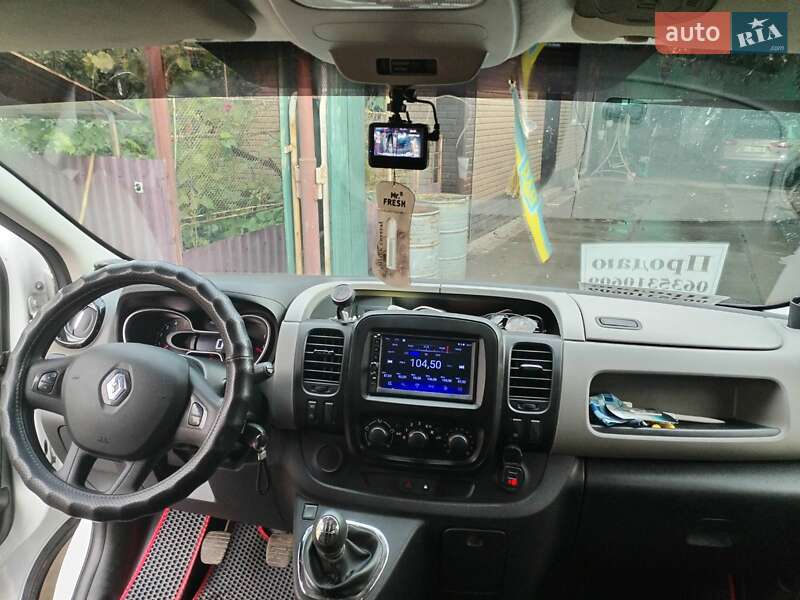 Грузовой фургон Renault Trafic 2017 в Николаеве