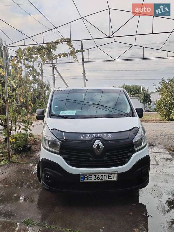 Грузовой фургон Renault Trafic 2017 в Николаеве