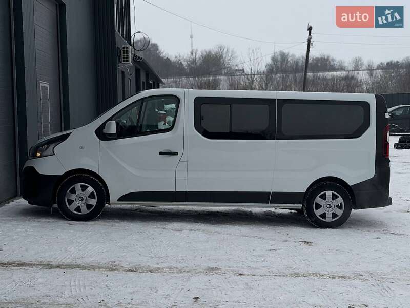 Минивэн Renault Trafic 2021 в Дубно
