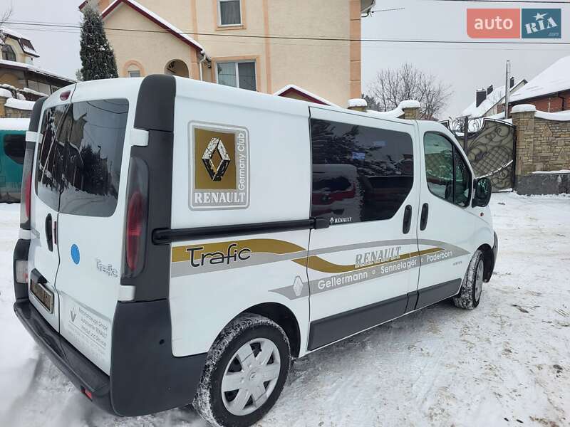 Минивэн Renault Trafic 2006 в Хмельницком