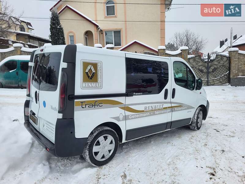 Минивэн Renault Trafic 2006 в Хмельницком
