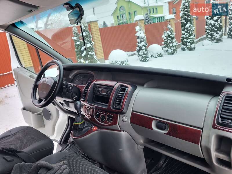 Минивэн Renault Trafic 2006 в Хмельницком