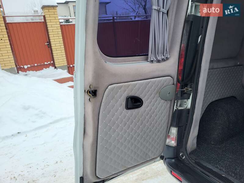 Минивэн Renault Trafic 2006 в Хмельницком