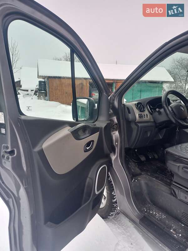 Минивэн Renault Trafic 2015 в Рава-Русской фото 23 Минивэн Renault Trafic 2015 в Рава-Русской