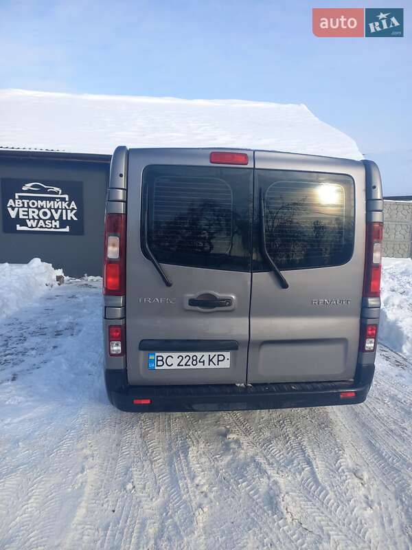 Минивэн Renault Trafic 2015 в Рава-Русской фото 12 Минивэн Renault Trafic 2015 в Рава-Русской