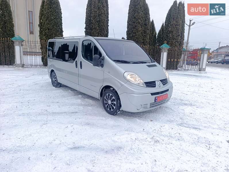 Минивэн Renault Trafic 2013 в Дубно