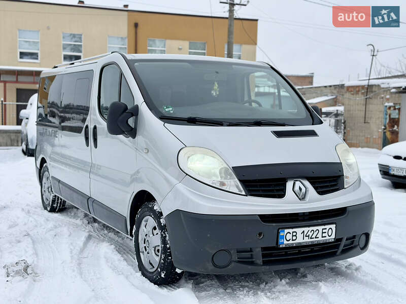Минивэн Renault Trafic 2011 в Ровно