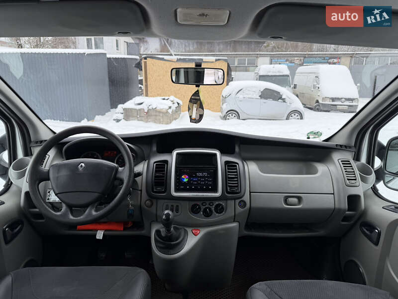 Минивэн Renault Trafic 2011 в Ровно