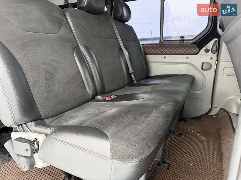 Минивэн Renault Trafic 2011 в Ровно