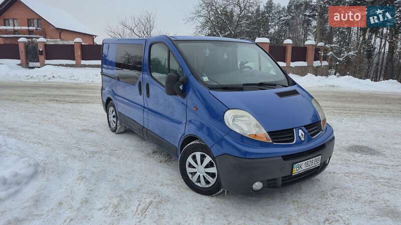 Минивэн Renault Trafic 2007 в Коростене
