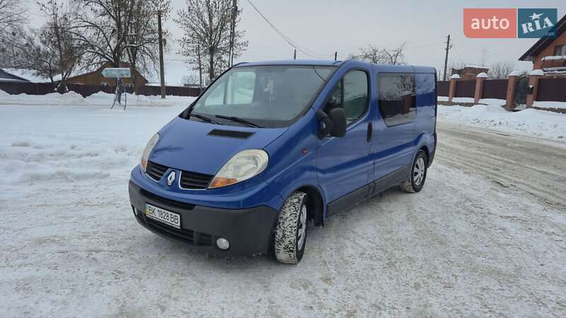 Минивэн Renault Trafic 2007 в Коростене
