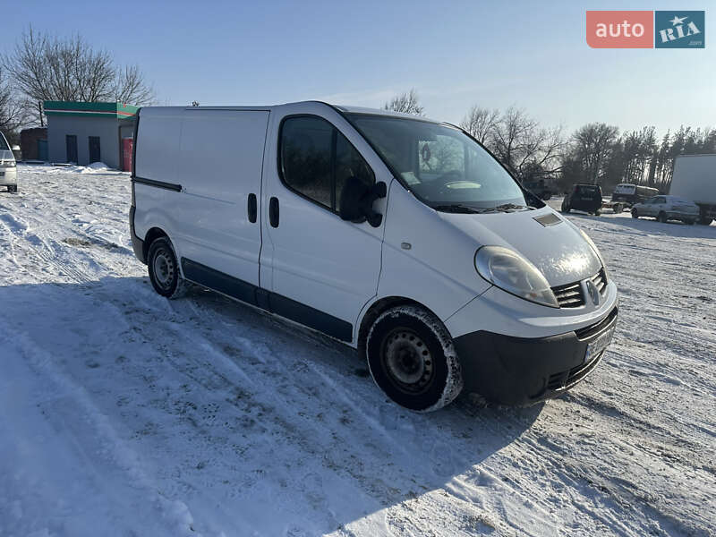 Грузовой фургон Renault Trafic 2011 в Савинцах