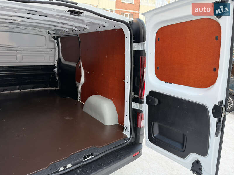 Грузовой фургон Renault Trafic 2022 в Звягеле