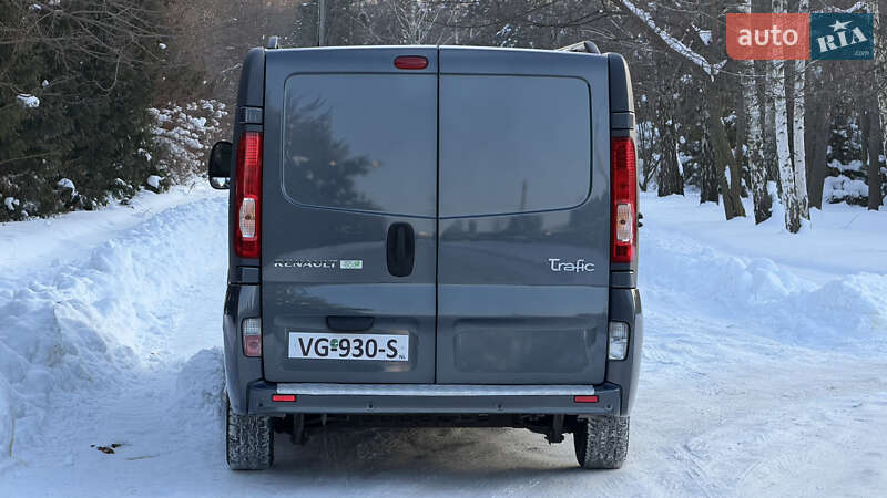 Грузопассажирский фургон Renault Trafic 2014 в Ровно фото 8 Грузопассажирский фургон Renault Trafic 2014 в Ровно